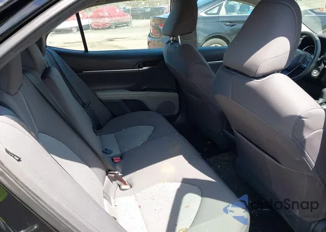 2021 Toyota Camry Le Awd z USA, uszkodzony, nr VIN 4T1C11BK7MU030847